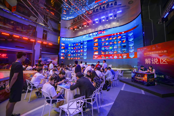 做出足够牵 做出足够牵