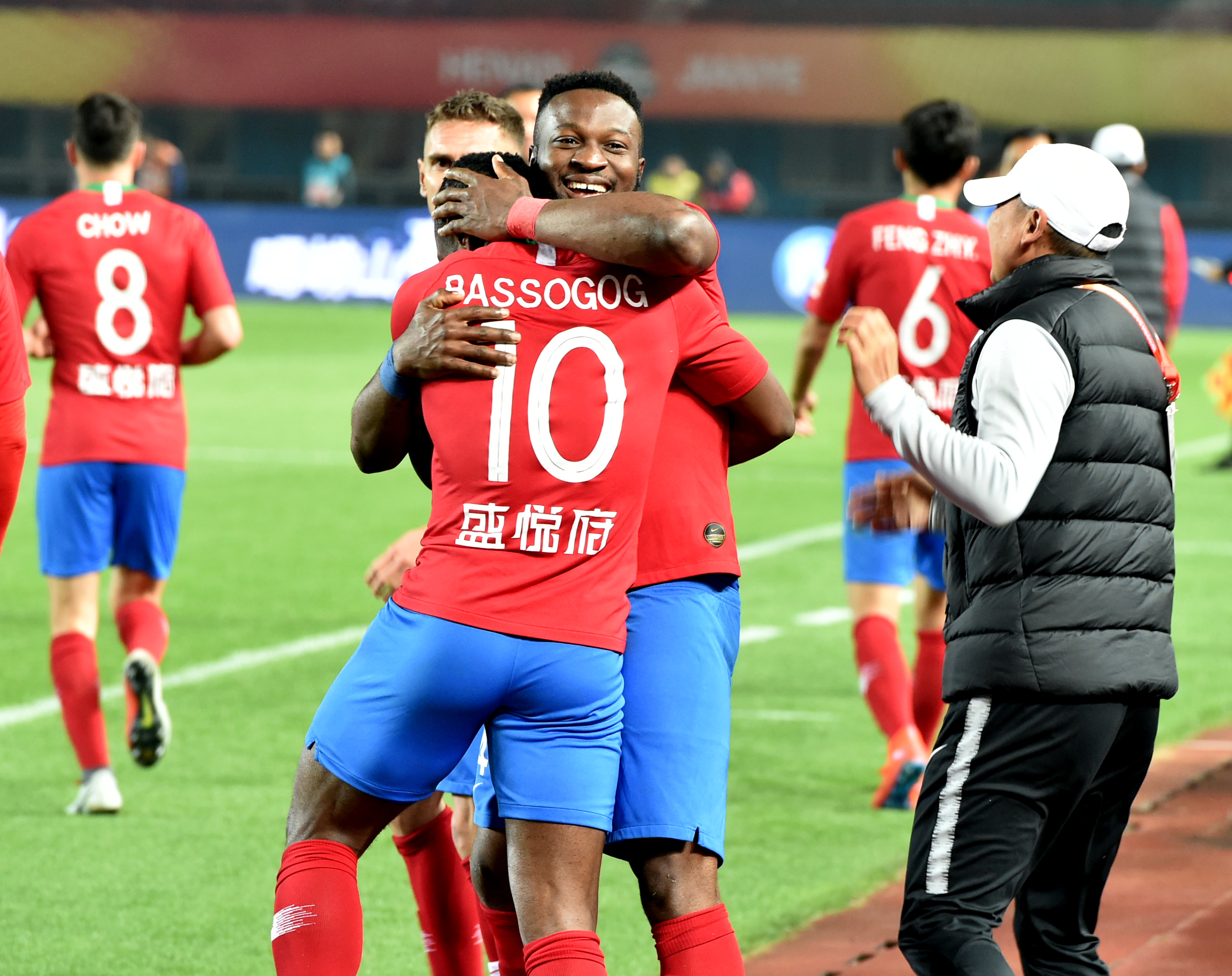 向一个核心 向一个核心